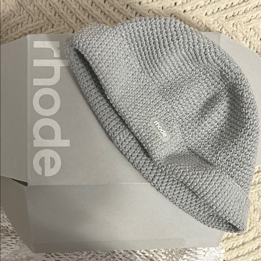 rhode skin by Hailey Rhode Bieber summer club hat